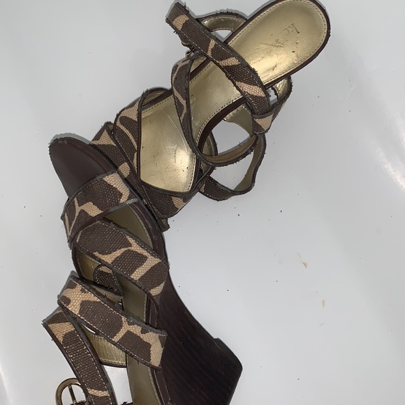 Brown Kelly and Katie heels - Picture 9 of 17